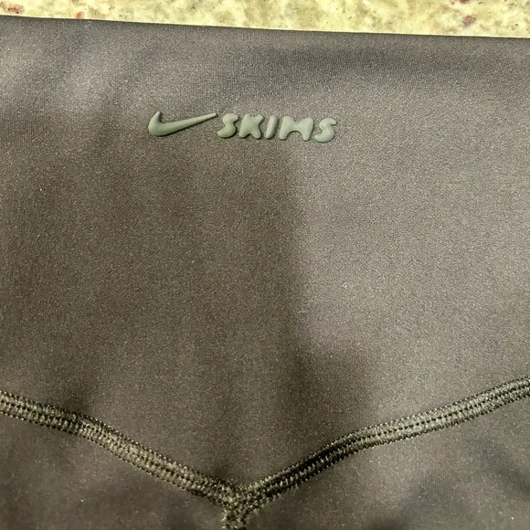 SKIMS Nike Matte Leggings Small - Picture 5 of 7
